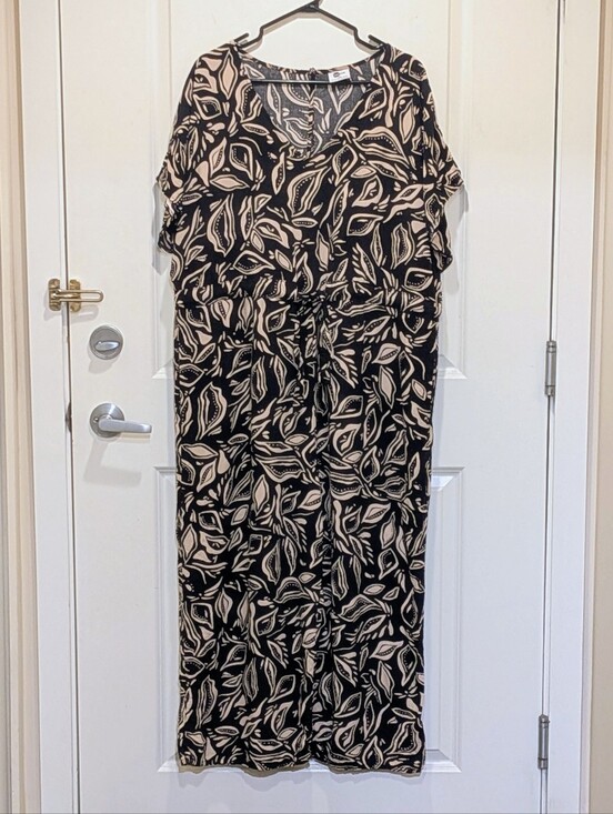 Ever Me Pants - EUC Ever Me 16 Black and Tan Viscose Blend Leaf Print Drawstring Waist Jumpsuit